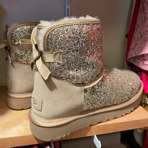 Ugg glitter boots Sz 10 like new